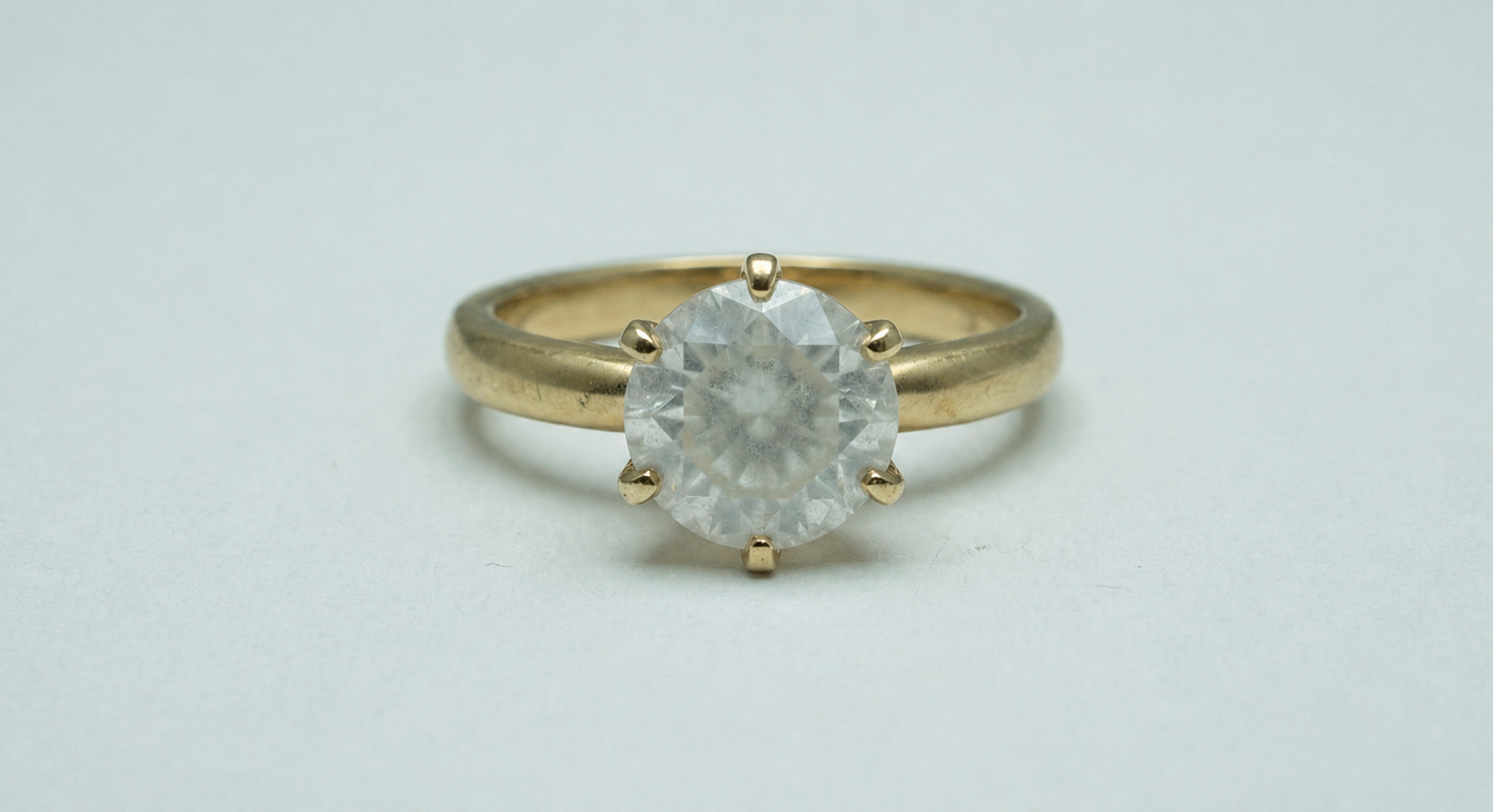 Luxury Ring Raw